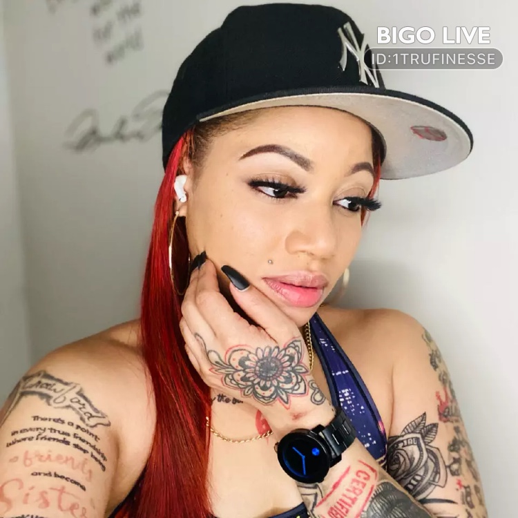 Flip53Phillip's tweet photo. Come and see 🔑FINE🔥RED👑PYT streaming live on #BIGOLIVE and make new friends! 
https://t.co/aASHz9S6I2 https://t.co/1zVJLP9Ogz