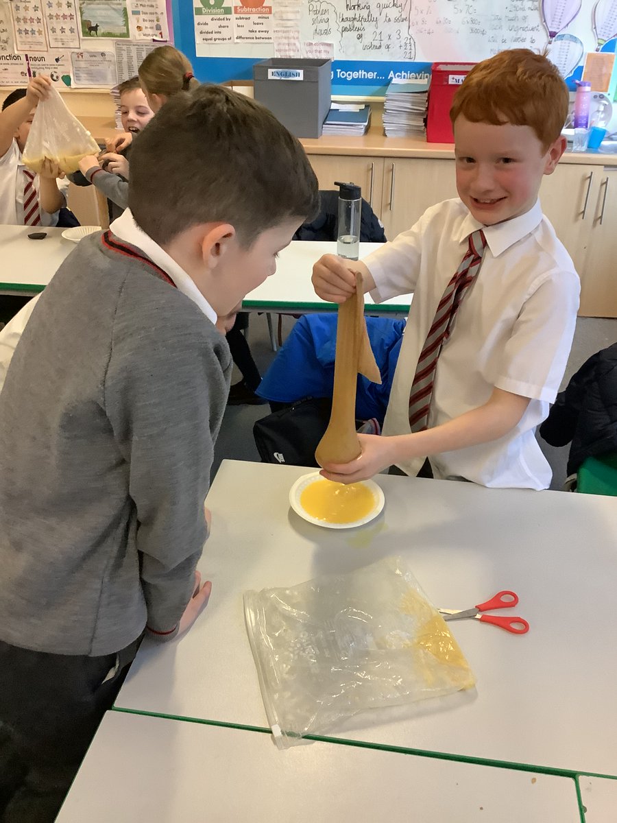 wooltonprimary's tweet image. 4B had a brilliant, messy time modelling the digestive system! #WPSScience 👍