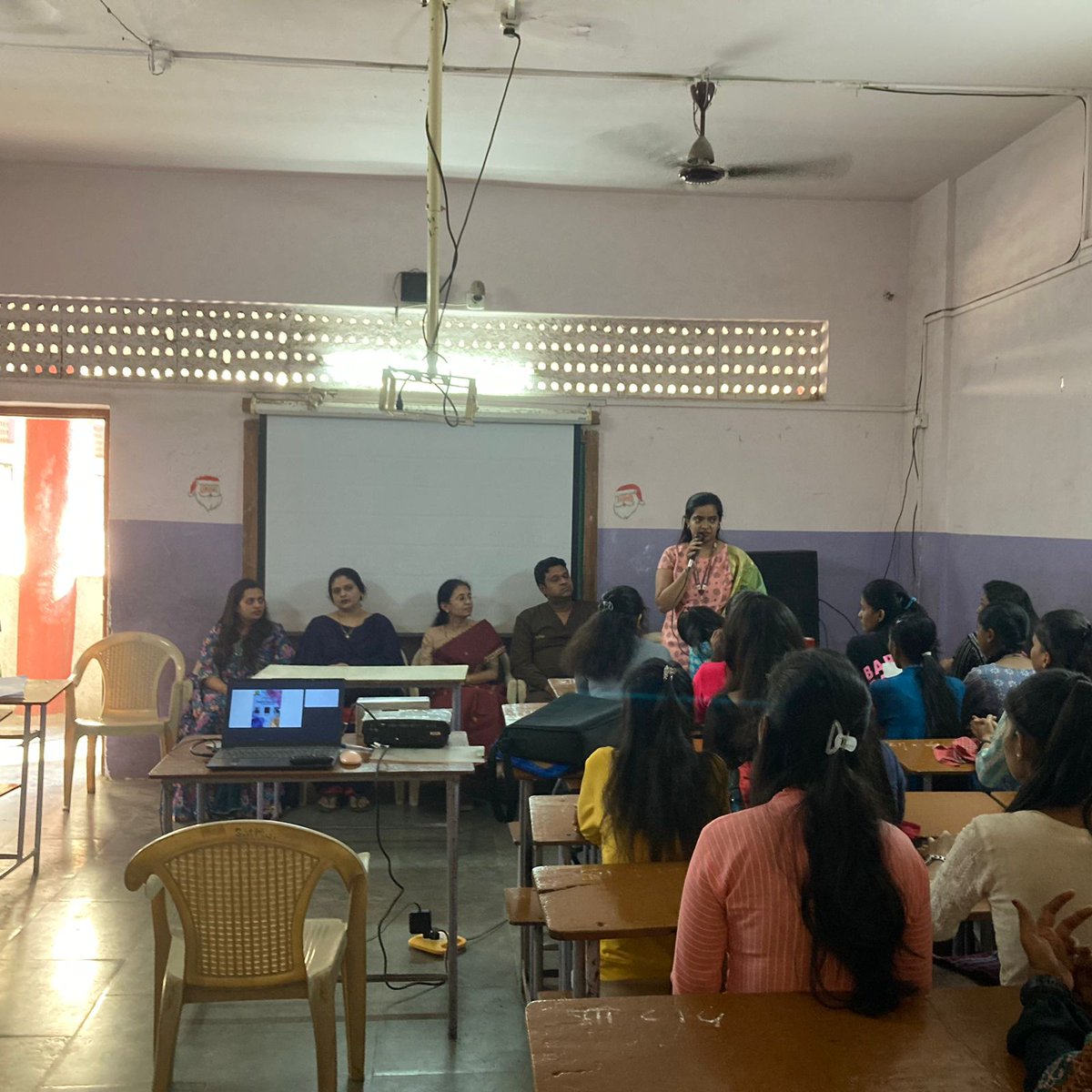 NGOWings2013's tweet photo. An informative session on Menstrual Hygiene, Menstrual Waste, and Sustainable Menstruation was conducted among students and their parents at St. Augasthi school (Saraswati Vidyamandir) Nallasopara, on January 17th 2024 . https://t.co/JZj9K2q1ZO