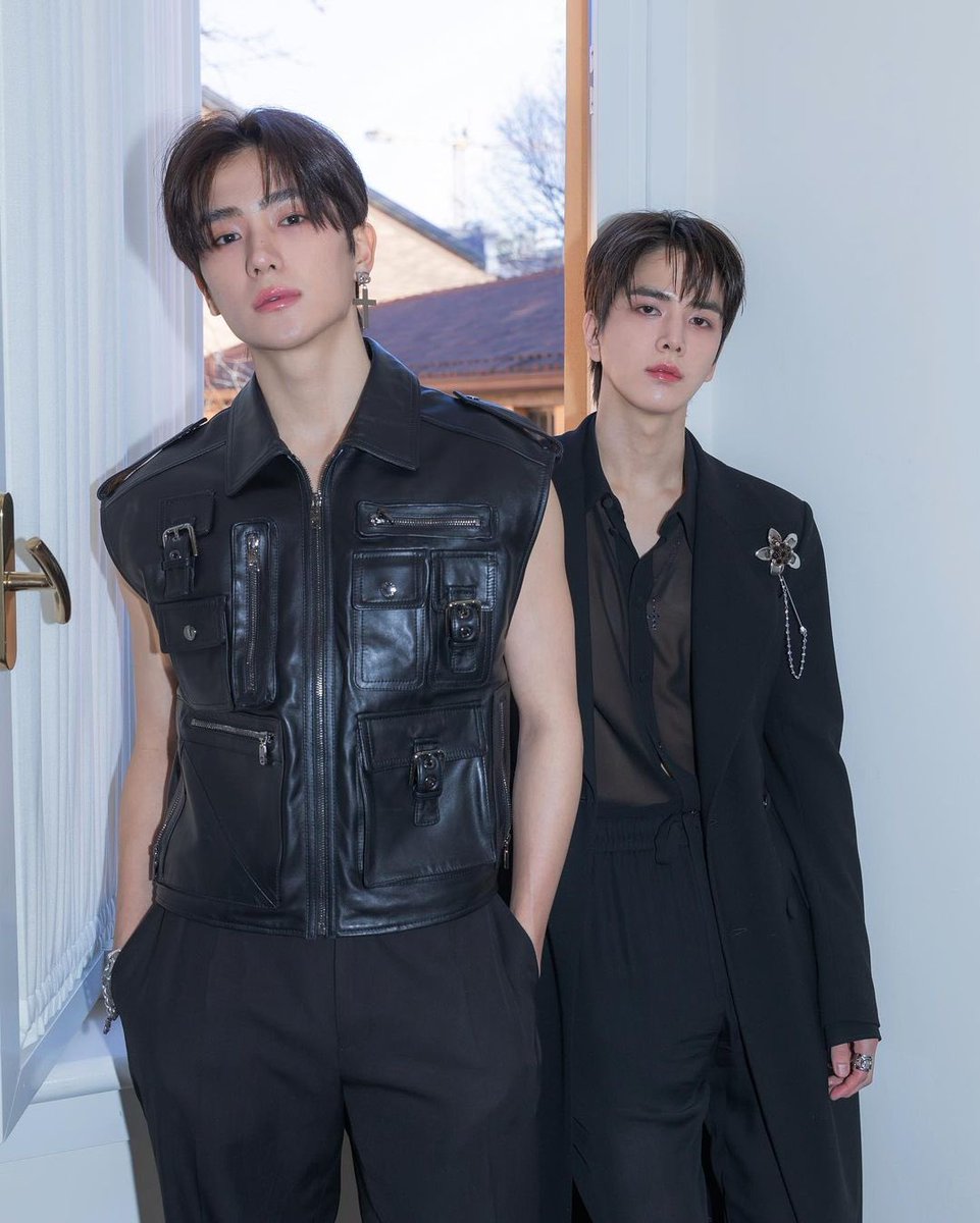 ㅤ💭  We let the camera capture every unforgettable moment as we’re dressed in form-fitting suits that accentuate our curves. Light reflecting off the plush textiles tells a tale, a visual narrative crafted from the finest materials.   ꣑୧ㅤ𝆹