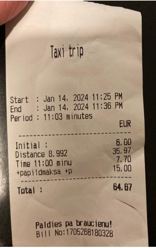 Dārgie <a href="/Briskens/">Kaspars Briškens</a>, <a href="/riga_airport/">RIX Riga Airport</a>, <a href="/Sat_Min/">Satiksmes ministrija</a>, <a href="/RigasDome/">Rīga</a> u.c.

SAVEDIET, LŪDZU, KĀRTĪBĀ TAKSOMETRU PAKALPOJUMU PIE LIDOSTAS!

Tas NAV ok, svētdienas vakarā pa tukšām ielām līdz Vecrīgai 65 EUR!

Latvijas viesiem NAV jāzīlē, kurā mašīnā kāpt. Pie durvīm nedrīkst būt krāpnieki!