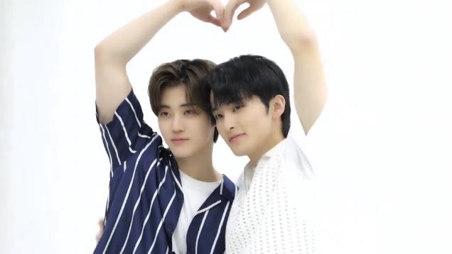LMKFEED's tweet photo. 🐯🐰 https://t.co/g8uLjXdUmq