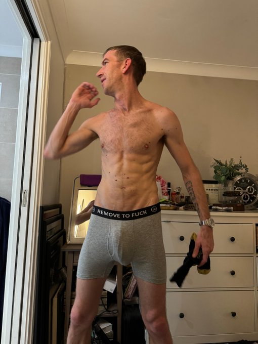 Good Morning 😏 https://t.co/uURA4TdEH2<a href="/tag/blackfridaysale"class="tags"><span>#blackfridaysale</span></a>