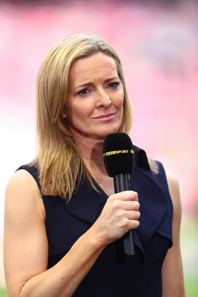 This woman has gone under the radar for years. Worked as a pundit on the men’s game before it become an issue and no one batted an eyelid. She’s smart and she’s always talked sense. Got the job because she knows what she’s talking about and is capable. 👏🏼 @GabbyLogan