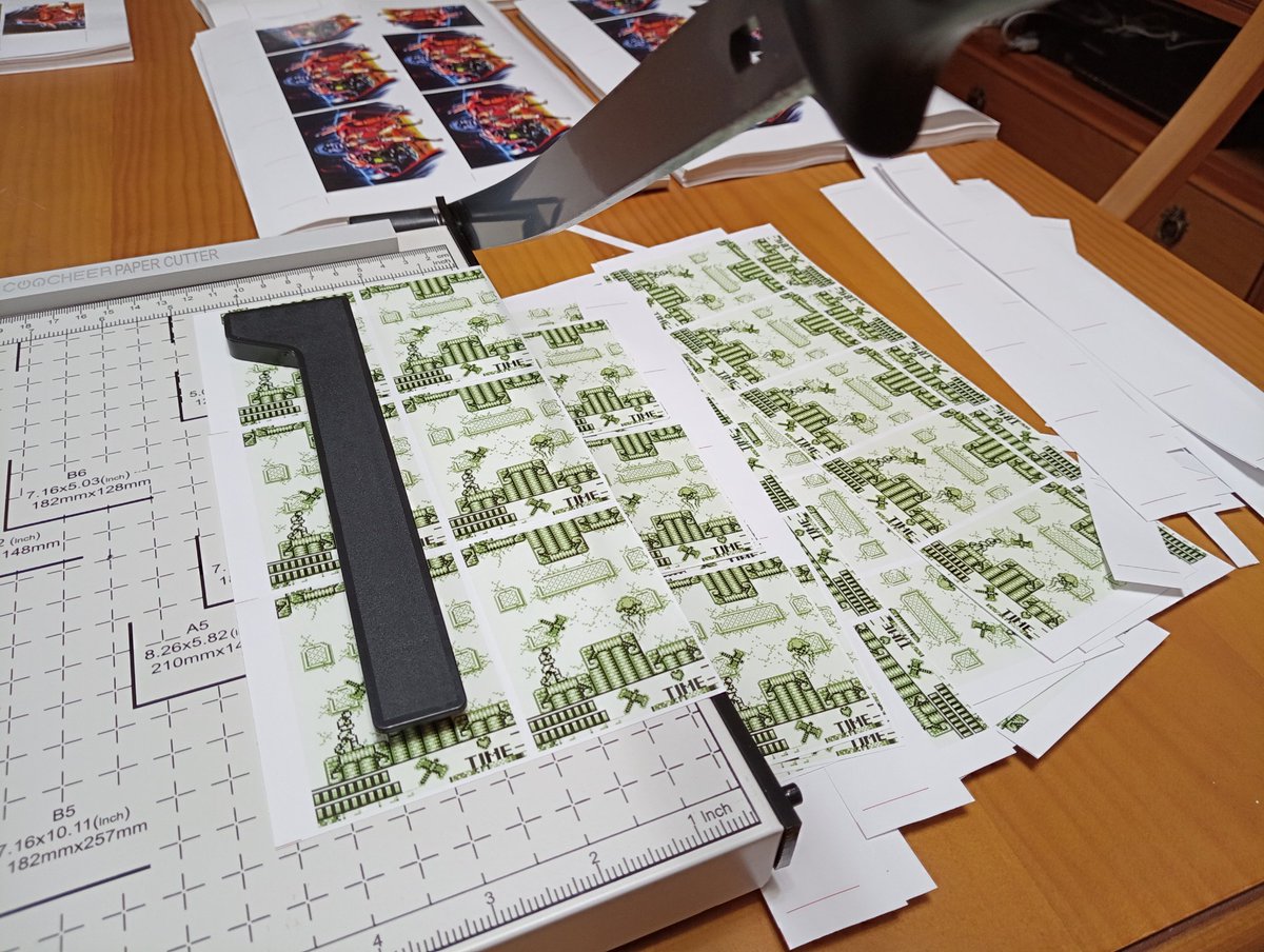 MiqRuz_'s tweet photo. 🚨 ¡¡Ya se puede reservar la nueva tirada del Álbum especial Game Boy!!

Incluye los 62 cromos de la colección para que lo puedas completar del tirón. 🤩

Si quieres comprar uno, te mando la información por mensaje. 📩😉 ¡Que tengáis buen día! https://t.co/sQPH4WpXrv