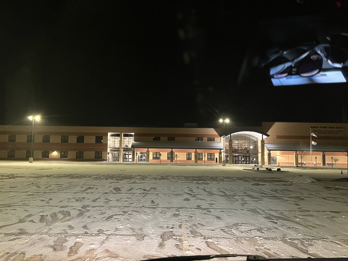 WSD Family - Due to inconsistent road conditions throughout the District, we will have a SNOW DAY today, Friday, Jan. 19.  Stay warm and safe! ❄️