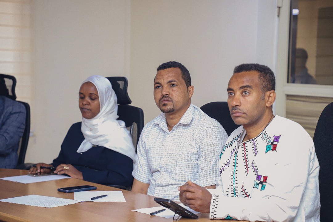 #AThread

1/7 Over the course of the week, <a href="/Fmohnigeria/">Federal Ministry of Health, NIGERIA</a> and <a href="/SFHNigeria/">Society for Family Health</a>’s <a href="/DISCinNigeria/">DISCinNigeria</a> project team warmly received delegates from <a href="/FMoHealth/">Ministry of Health ETHIOPIA</a> Ethiopia and <a href="/PSIEthiopia/">PSI Ethiopia</a> for a learning visit with particular emphasis on DMPA-SC/SI implementation in Nigeria.