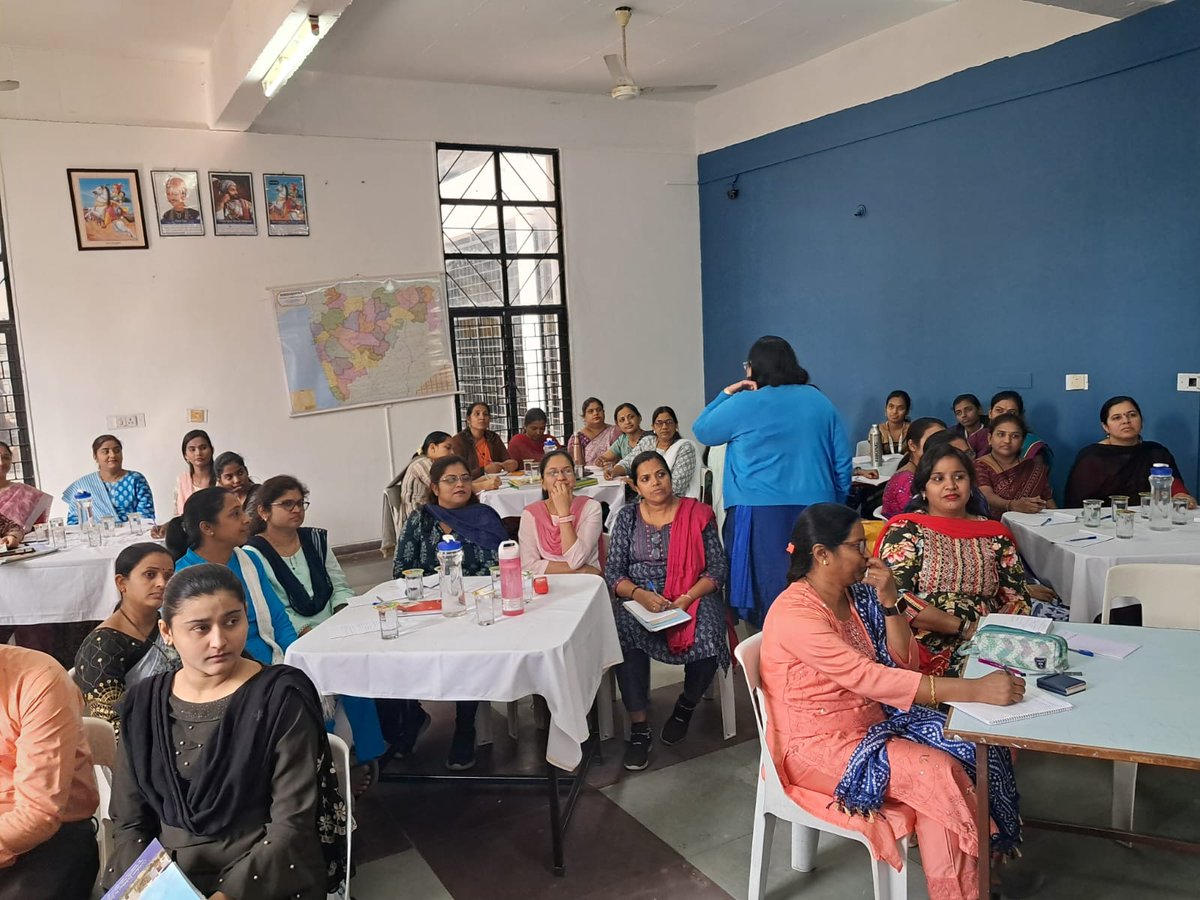 jyotikathju's tweet image. I led a dynamic session on  Experiential Learning &amp;amp; insights on effective Handwriting instruction- Golden Jubilee School Jalna Maharashtra
Engaged with passion 45 teachers actively participated fostering a culture of continuous learning
 #ProfessionalDevelopment #TeachersLearning