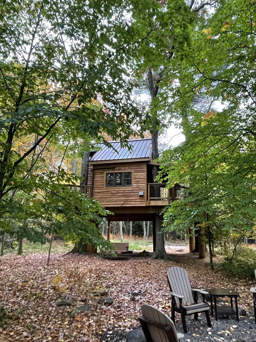 eetreehouses's tweet image. If snow ❄️ just ain’t your thing…..
Book your stay now for Spring, Summer and Fall! 
eetreehouses.com
At EETREE we accept reservations up to 365 days in advance. 
Have a Treehouse stay to look forward to! #treehousestyle #treesplease #springsummerfall #planahead