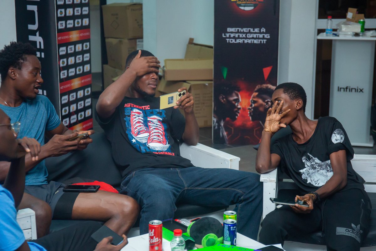 LeFoot225's tweet photo. Comme la #CAN2023, l’ #InfinixGamingTour a débuté. 

Depuis le 12 janvier, les joueurs offrent un spectacle au maximum sur le #HOT40. 

La deuxième journée sera effective à compter de ce samedi 20 janvier. 

Suivez le tournoi sur la page Infinix Mobile. 🎮📱 https://t.co/jorlA8Rsrz