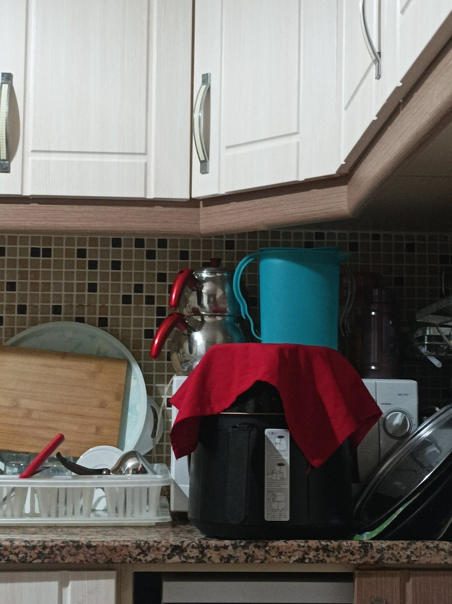 Yengem  eve yeni gelin almış..