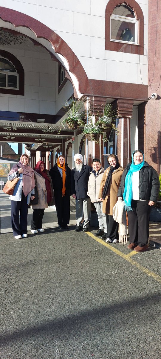 Rebecca Davidge (@rdavidgeworc) on Twitter photo #TeamRE <a href="/UWPGSEC/">University of Worcester - PGCE Secondary course</a> had the best time experiencing lived faith <a href="/gnnsj/">nishkam</a> many thanks to Ranjit for his inspirational tour. #TeamRE <a href="/UWPGSEC/">University of Worcester - PGCE Secondary course</a> had the best time experiencing lived faith <a href="/gnnsj/">nishkam</a> many thanks to Ranjit for his inspirational tour.