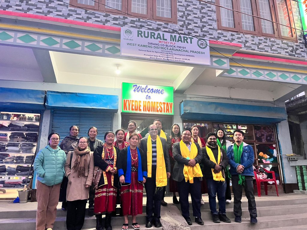 DBomdila's tweet photo. To promote local products and provide a proper market platform,Ta-Dzong PLF &amp; Mitsey PLF opened Rural Marts in Dirang Main Market &amp; Ramacamp Main Market,inaugurated by Mr. Damodar Mishra of NABARD. Featuring organic, local products crafted by SHG women’s of the region. #ARsLM https://t.co/xBKk7CodDO