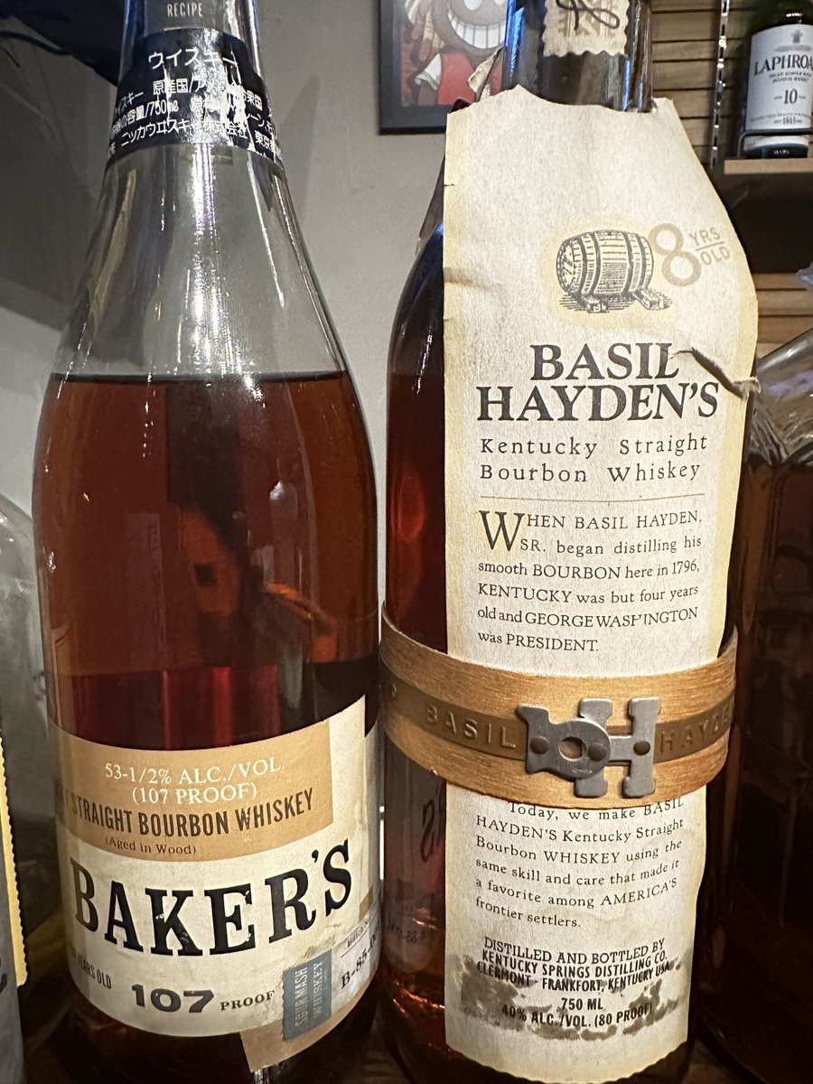 nikenme2022's tweet image. #usquaebach #crystal #reserve 
#tomintoul glenlivet 
#角 40年前
#baker’s 107proof 
#basilhayden’s 

#隠れ家BAR二軒目 
#裏路地 
#三ノ輪 
#ウイスキー 
#スコッチ 
#バーボン 
#カウンター6席