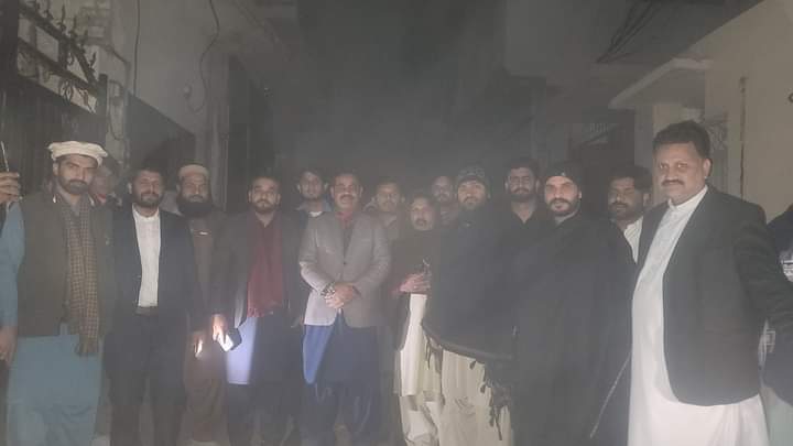 RamzanAwan88's tweet photo. رہنما تحریک انصاف لاہور احمر رشید بھٹی کا حلقہ پی پی 165 میں ڈور ٹو ڈور کمپین کرتے ۔
انشاءاللہ ایم پی اے پی پی 165
انتخابی نشان ڈھول
#عمران_کا_پلڑا_بھاری_ہے
#Election2024
#ElectionCompaign
#PP165 https://t.co/arD8AFfWj5