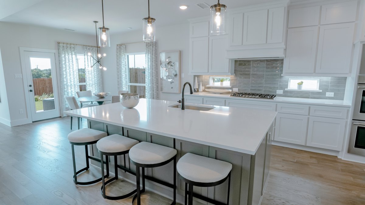 RealFirstTexas's tweet image. 🌟 #FeatureFriday: Wellspring Estates, Celina, TX 🌟 Exciting News! 🎉 Phase 3 OPEN, Mid $600s. NEW luxury floor plans! 🏡✨ 4-6 Beds, 3-4 Baths, 2-3 Car Garages, 2,182-4,489 sq. ft. 🏫 Highly Sought-After Prosper ISD🏫 Contact us today! ✨🏠 #LuxuryLiving #NewHomes #CelinaTX🏡🔑