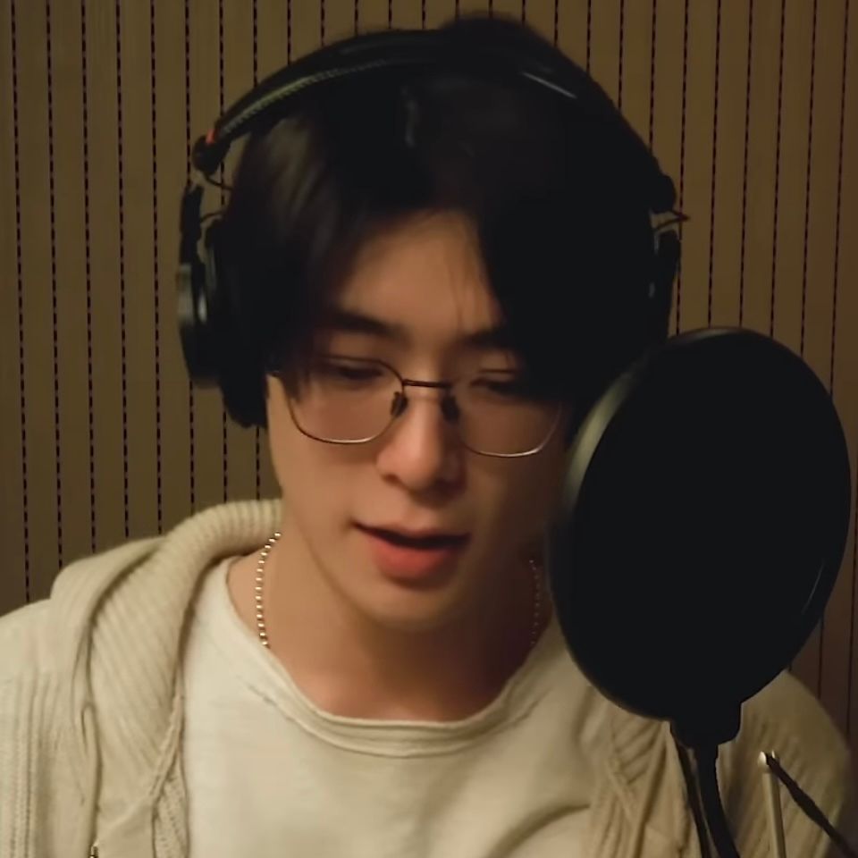 hourlyjaeh's tweet photo. #JAEHYUN #재현 #NCT재현 #ジェヒョン https://t.co/wYUZnCvfSm