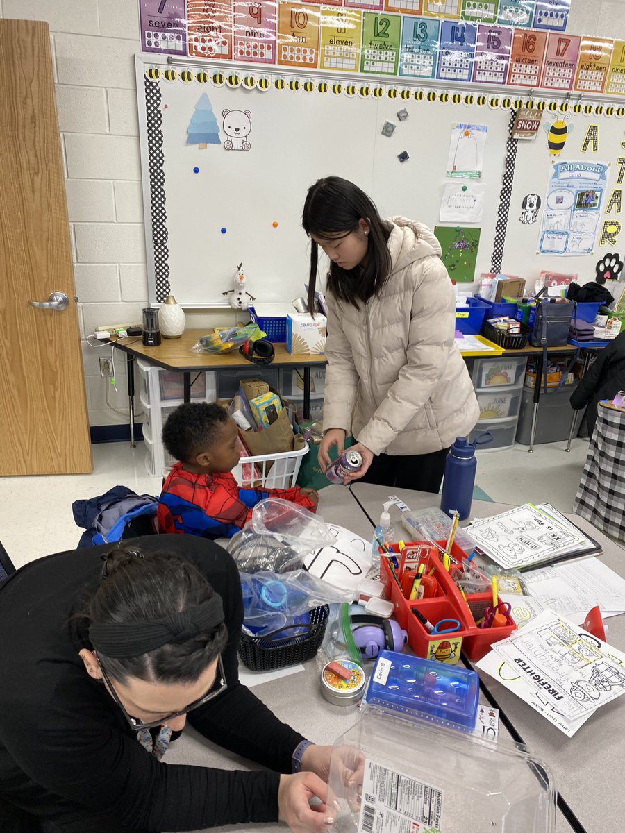 🐝 Busy Bees 🐝 tweet media