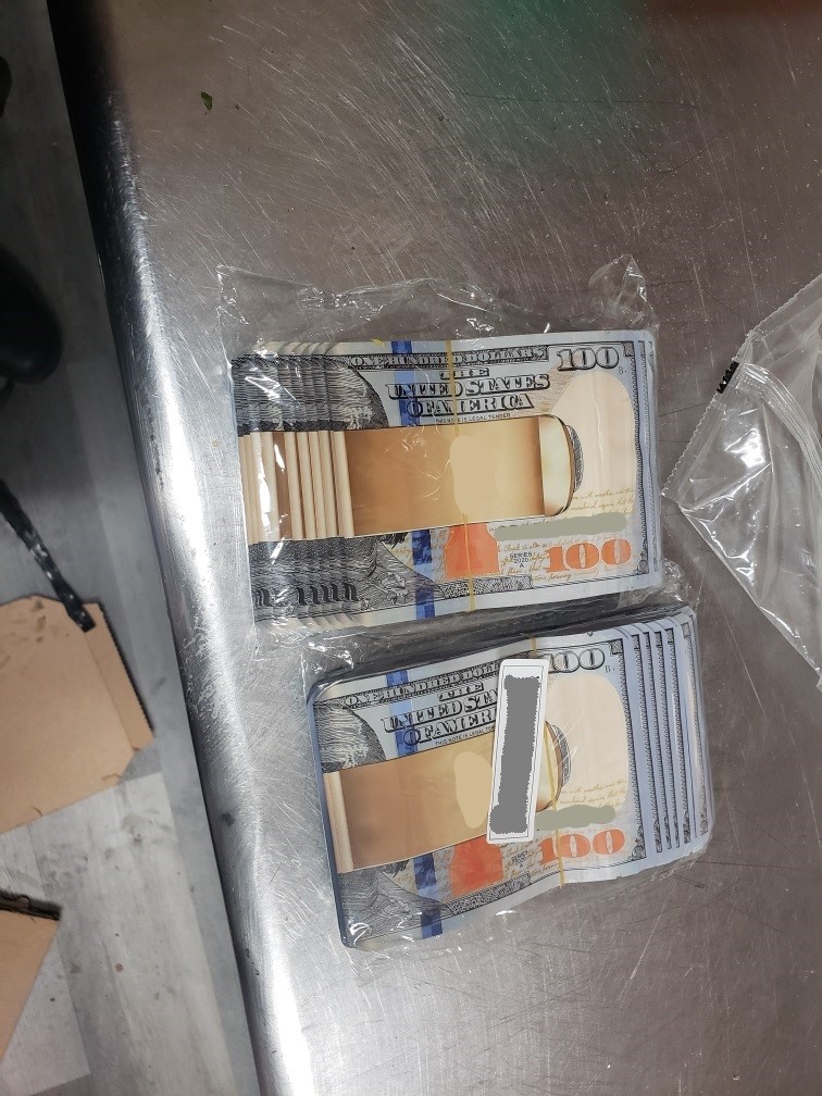 USBPChiefBUN's tweet image. Great work by Rochester Agents and area partners. On January 17th, 2024, Border Patrol Agents and a Canine Team assisted GRANET Task Force with the seizure of 100g Fentanyl, 5kg Cocaine, 10lbs marijuana, two firearms, and $27,000 conducting a search warrant.  #USBorderPatrol