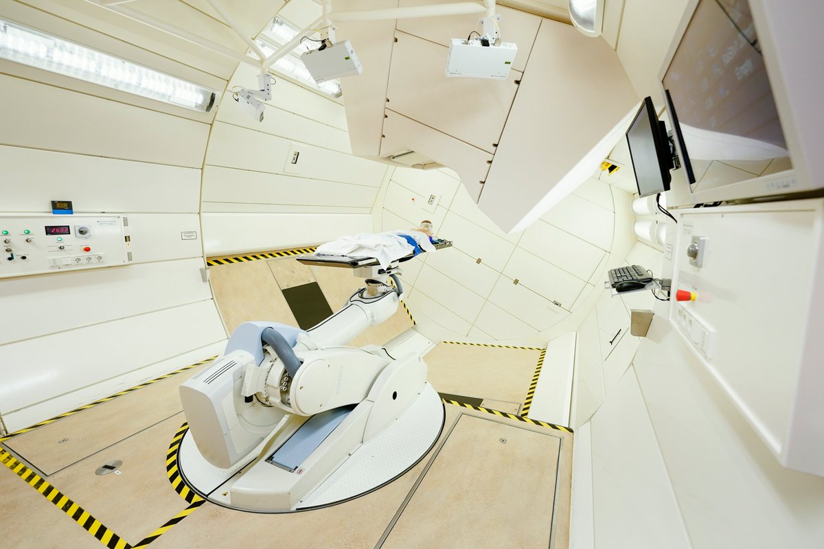 💭#DidYouKnow the Heidelberg Ion Beam Therapy Center offering #particletherapy @UKHD_radonc was the first heavy ion treatment facility in Europe and the first in the world with a 360° rotating beam delivery system (a so-called gantry)? 🎯