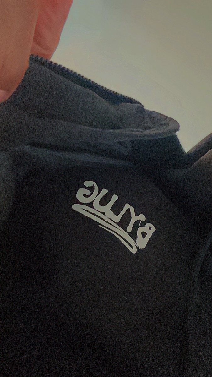 MySpacelylife's tweet photo. Iβm reppinβ for my guys today π―@grittywuzhere #BYLUG https://t.co/FGPN2u4TTT
