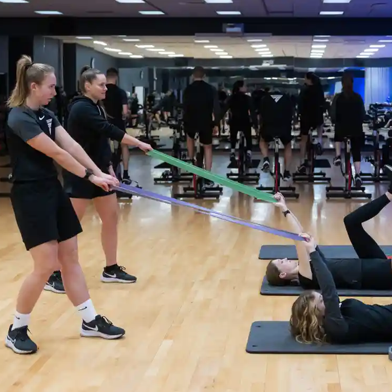 FA_PGMOL's tweet photo. Ahead of a return to #BarclaysWSL &amp; #BarclaysWC action, @guardian_sport went behind the scenes at a Select Group Women’s Professional Game training camp ⤵️