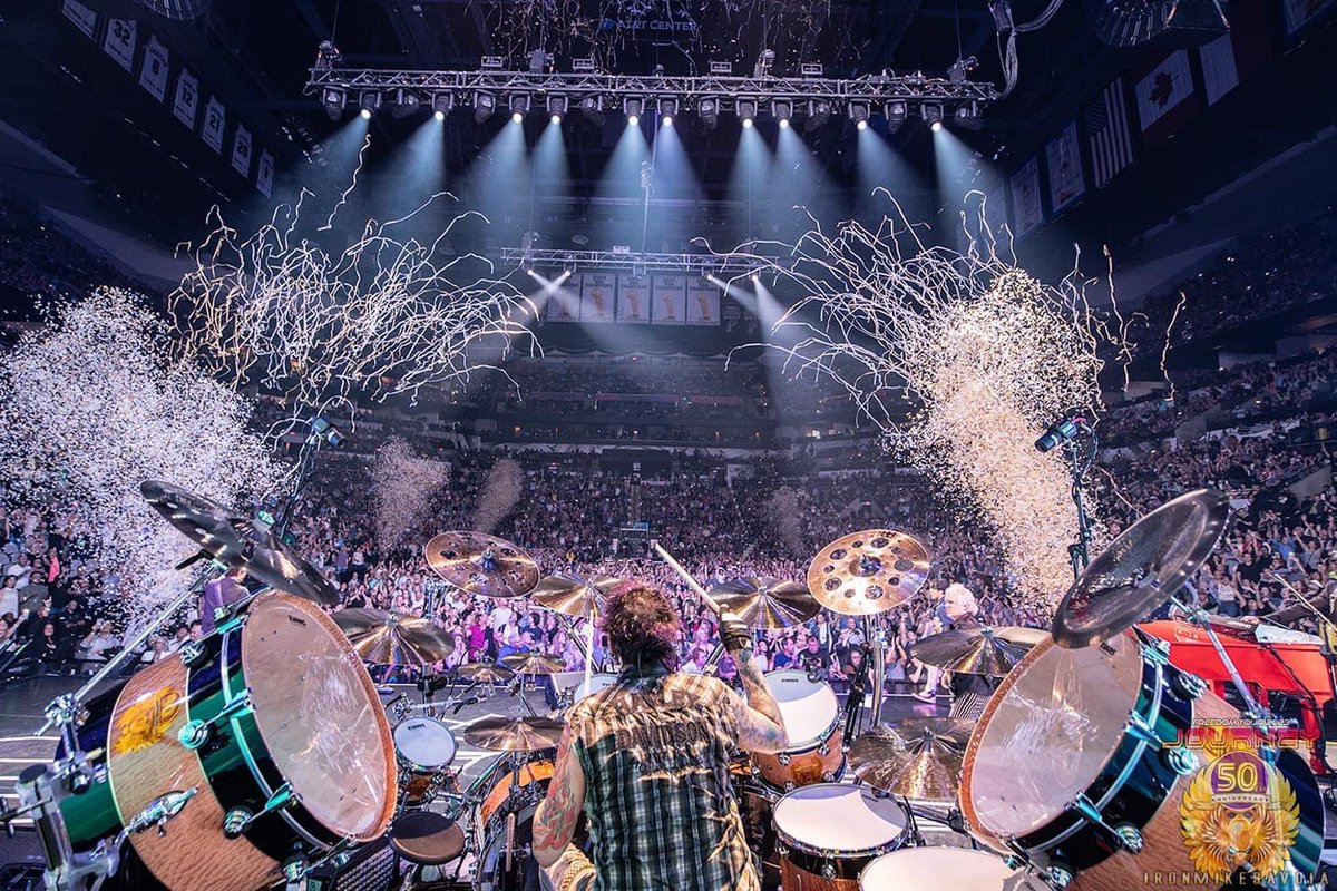 DeenTheDrummer's tweet photo. #BehindTheKit - The Grand Finale๐ฅ๐
Have a great weekend everyone!!
#DeenCastronovo Journey #TeamDeeno #GrandFinale
๐ท Mike Savoia https://t.co/18QTsHKG5U