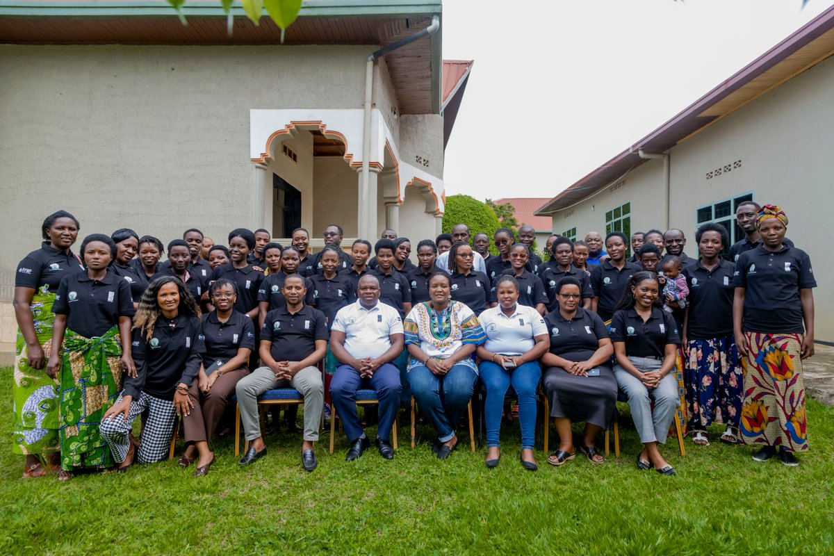 ywprwanda's tweet photo. In the past 3 days, we trained 8 WASH champions categories from every sector in Bugesera district. Our aim is to build Climate Resilient and Gender Sensitive WASH capacity in local communities across the district. https://t.co/ztvQ4a7Fax