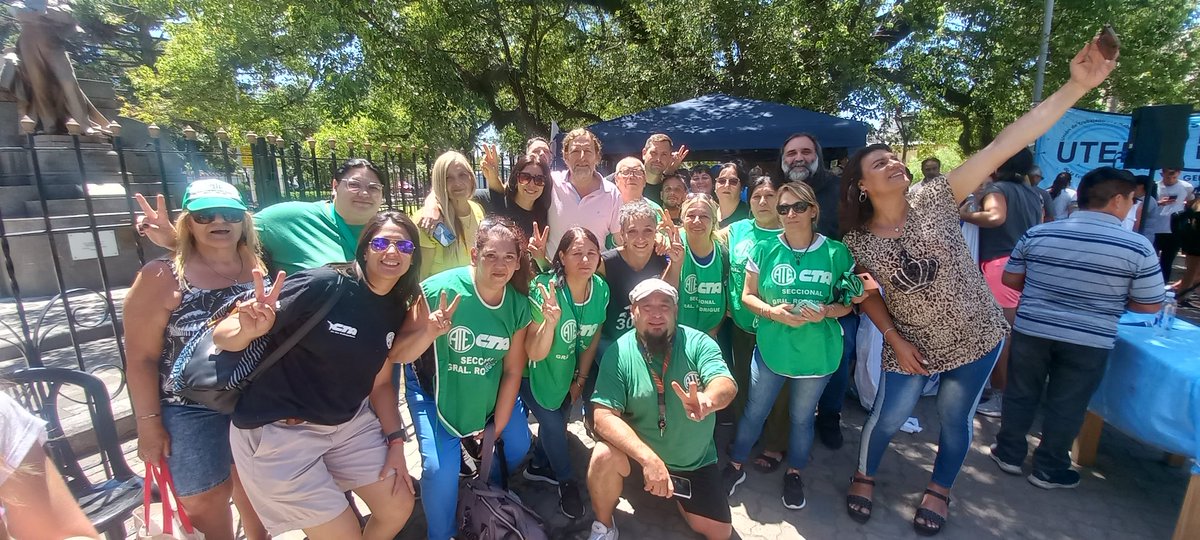 colodeisasi's tweet photo. #GeneralRodriguez

📢 Continuamos realizando plenarios multisectoriales en la provincia, ya van más de 40.

🙋🏽‍♂️🙋‍♀️Orgulloso de la unidad y la masividad de cada encuentro.

💪🏼 Rumbo al Paro Nacional del #24E.

✖ No al DNU
✖ No a la Ley Ómnibus. https://t.co/ELqEMenxJw