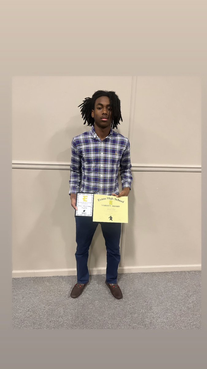 Freshman year completed. Most Promising Player 🤝🏿💪🏿. #EvansHigh #EvansGA #Football