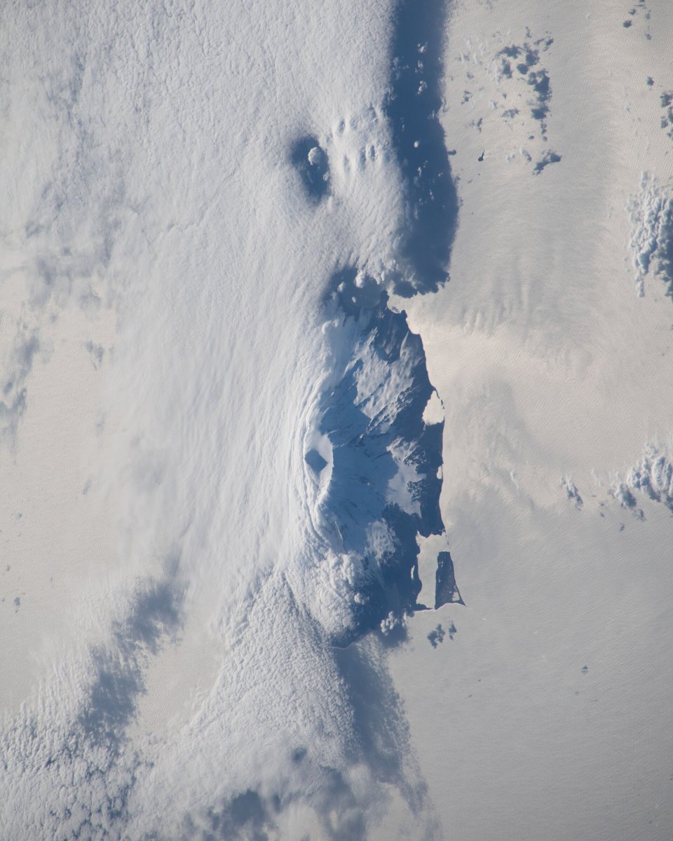 esa's tweet photo. What a week it's been! What was your highlight?

Check out our #WeekInImages 15-19 January 2024 👉 https://t.co/YD8hHoT4lw https://t.co/RlAqcGozRl