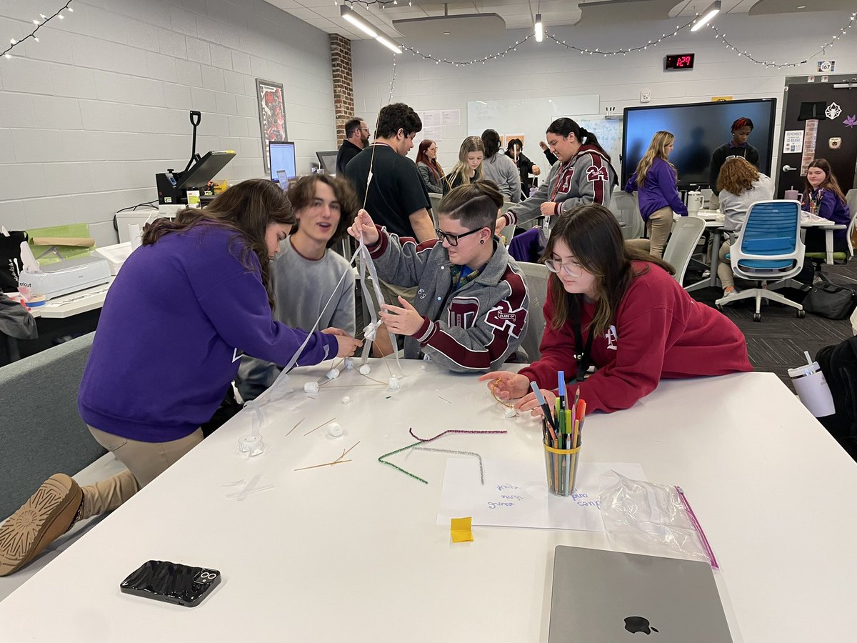 Digital Media tweet media