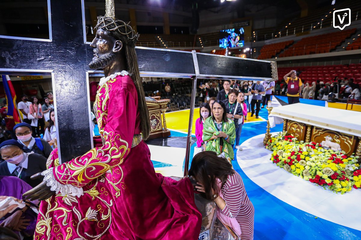 varsitarianust's tweet photo. Discussions on Pope Francis’ Synod on Synodality took center stage on the first day of the 10th Philippine Conference on New Evangelization (PCNE) held at the UST Quadricentennial Pavilion on Friday, Jan. 19.

Top Philippine Church officials and a theologian shared their experiences attending the synod in October 2023 at the Vatican in a “Heart to Heart” talk moderated by Luis Antonio Cardinal Tagle, pro-prefect of the Dicastery for Evangelization.

Cardinal Mario Grech, secretary general of the Synod of Bishops, delivered the keynote address.

(Photo by Jeremy R. Edera/ The Varsitarian)

(Photos by Jeremy R. Edera/ The Varsitarian)