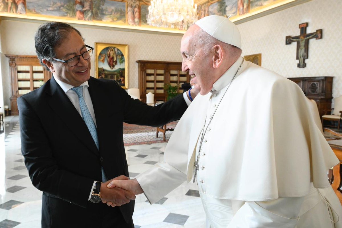 petrogustavo's tweet photo. https://t.co/yFEzJ28GqG