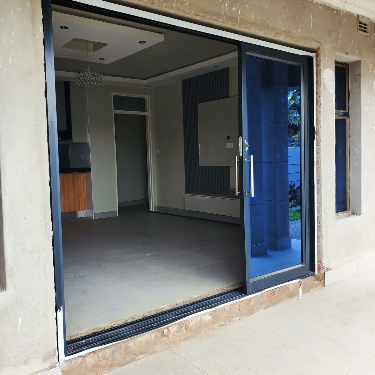margchash's tweet photo. Galaxy Tri-Sliding Door one of the best options for maximizing opening space, it provides boldness and durability. We  are committed to working attentively and understanding what the client wants in order for us to provide a product that services the intended  purpose.@margchash https://t.co/m8kI4WxilU