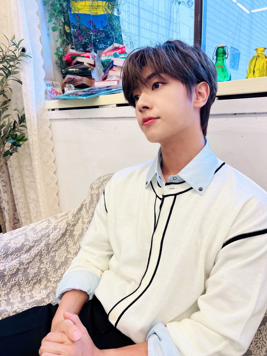 [#강현]
곧 전역이야 
조만간 보자 울 위부덜😆💜💜