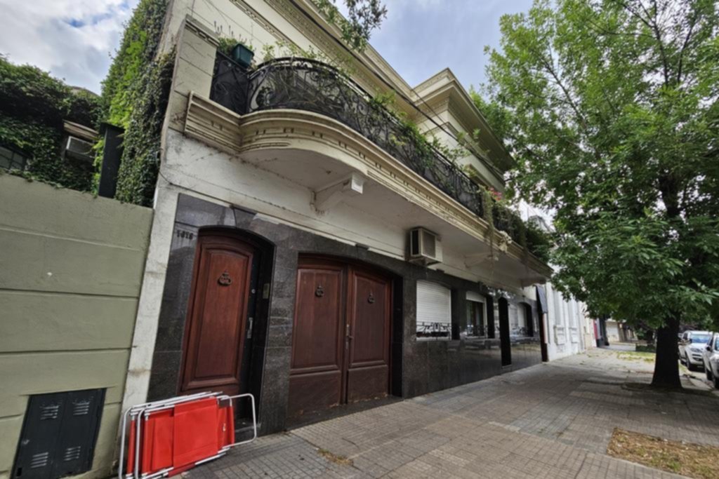 Hechosanderecho's tweet photo. #LaPlata
📌3, 65 y 66
Volvieron a su casa después de pasar unos días en Santa Teresita y descubrieron que ladrones habían aprovechado su ausencia: les robaron, entre otras cosas, 13.800 dólares. Un día antes de sus vacaciones ya los habían asaltado con ellos dentro https://t.co/UYJcdMG1HU