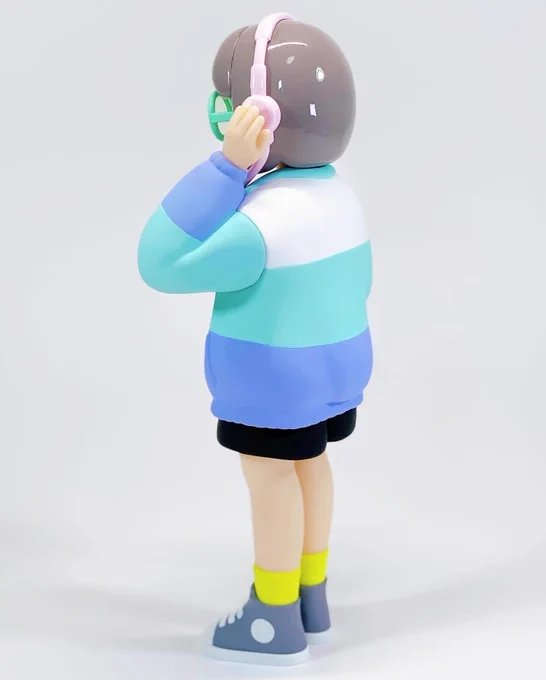 後ろ姿もすごく良いです!箱もめっちゃデカいし豪華!こんなすごいの作っていただけて感謝しかないです