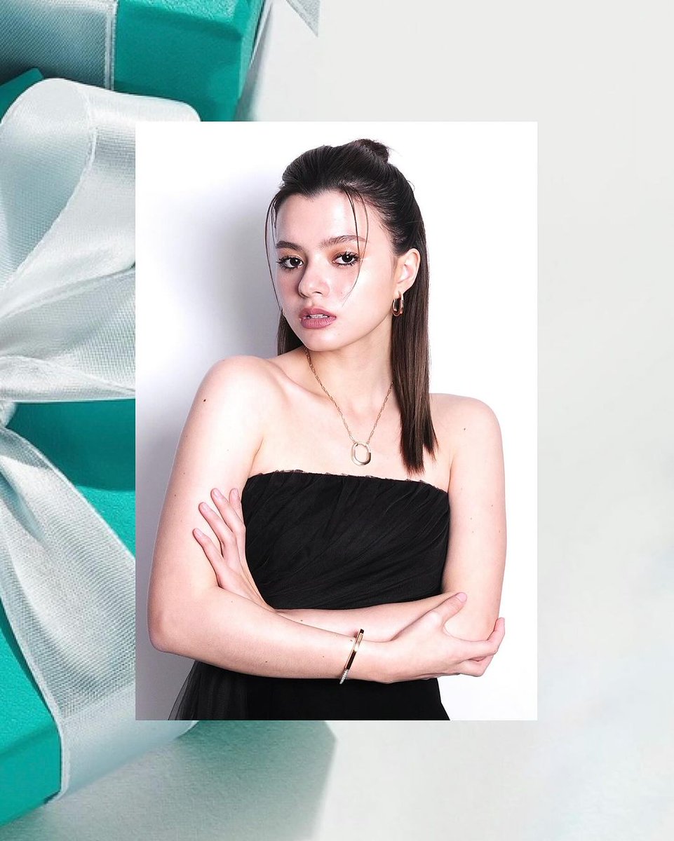 ClubFreenbecky's tweet photo. 🎬psh_1p via IG post 2/2
FreenBecky X TIFFANY&Co
🖇https://t.co/RtgaC6pLyk
#beckysangels #srchafreen #FreenBecky #GIRLFREEN
#TiffanyAndCo #TiffanyLock #LockWithLove https://t.co/R197M7xIvX