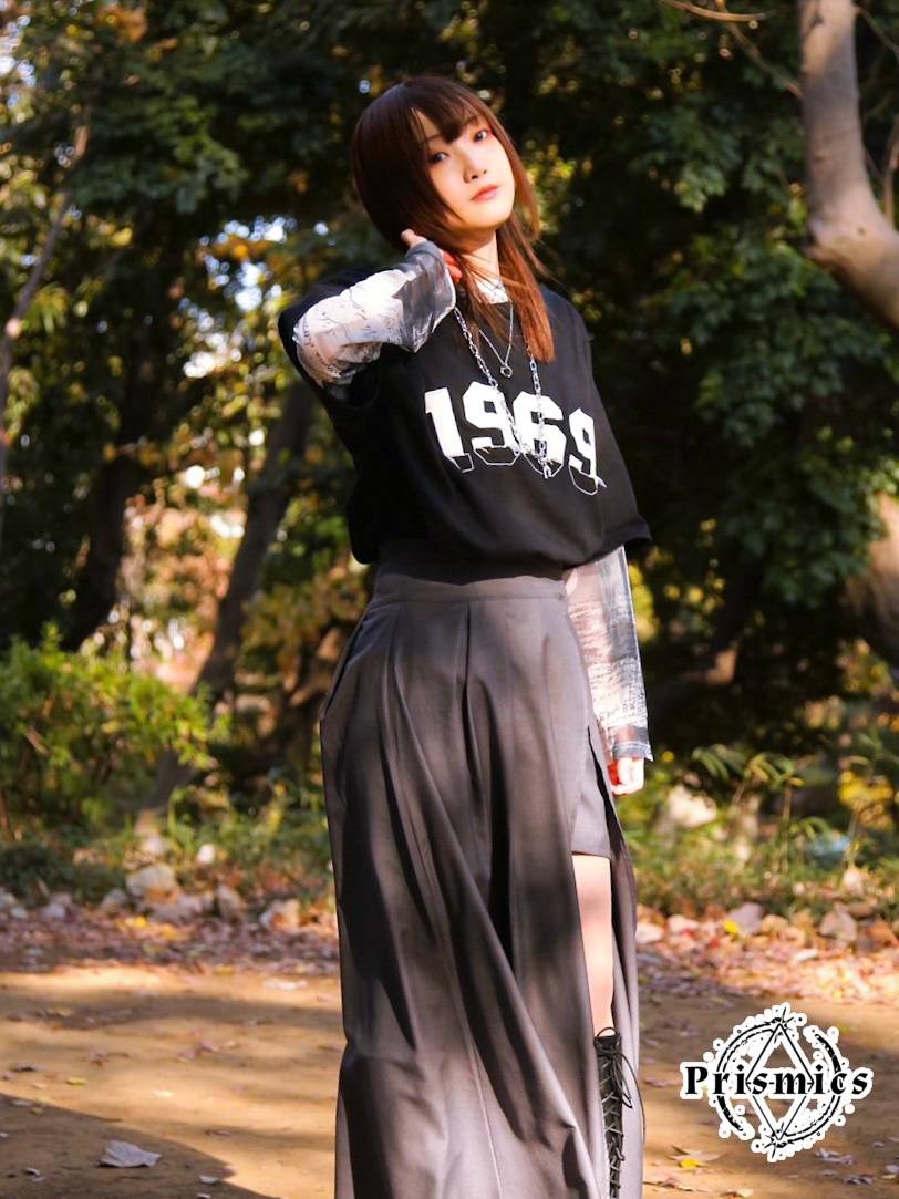 Prismics_info's tweet photo. 【Prismics 始動】
💎💎💎💎💎

Rock Band From CHIBA

Vo.&amp;Gt.梨佐
Ba.楓

『Next Information』

1/25 21:00~ JUST
Coming Soon!

Photo by うめしゃん https://t.co/HizZef7cBT