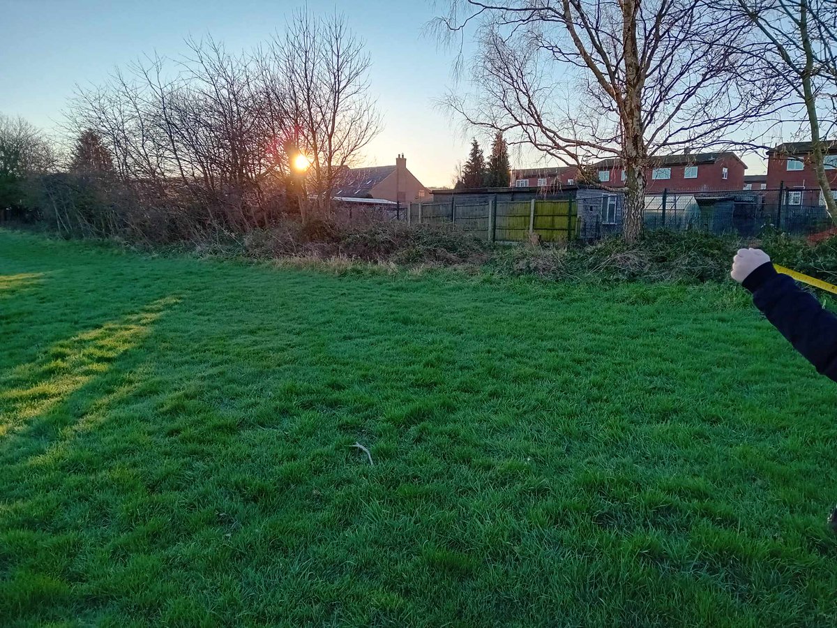 LeicPeopleZones's tweet photo. Thanks to @emidexecteam for their fantastic work at @ThringstonePri1, clearing the ground for a £3800 People Zone Grant Funded ‘Sensory Garden’ project

Would your local community benefit from help with such a project? Why not get in touch today to start planning!

#peoplezones https://t.co/DrMUcF9SPe