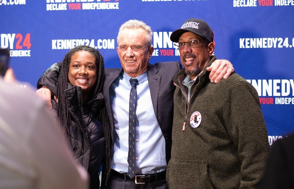 mcarmystrong's tweet photo. "I believe that Mr. Kennedy has always been an advocate for the Black community,” Stanton-King said.
@RobertKennedyJr
@blacks4kennedy
@politico
#RFKJr #DropJoe #Kennedy24
https://t.co/W0og3FcyLV https://t.co/IiWIfScxmq