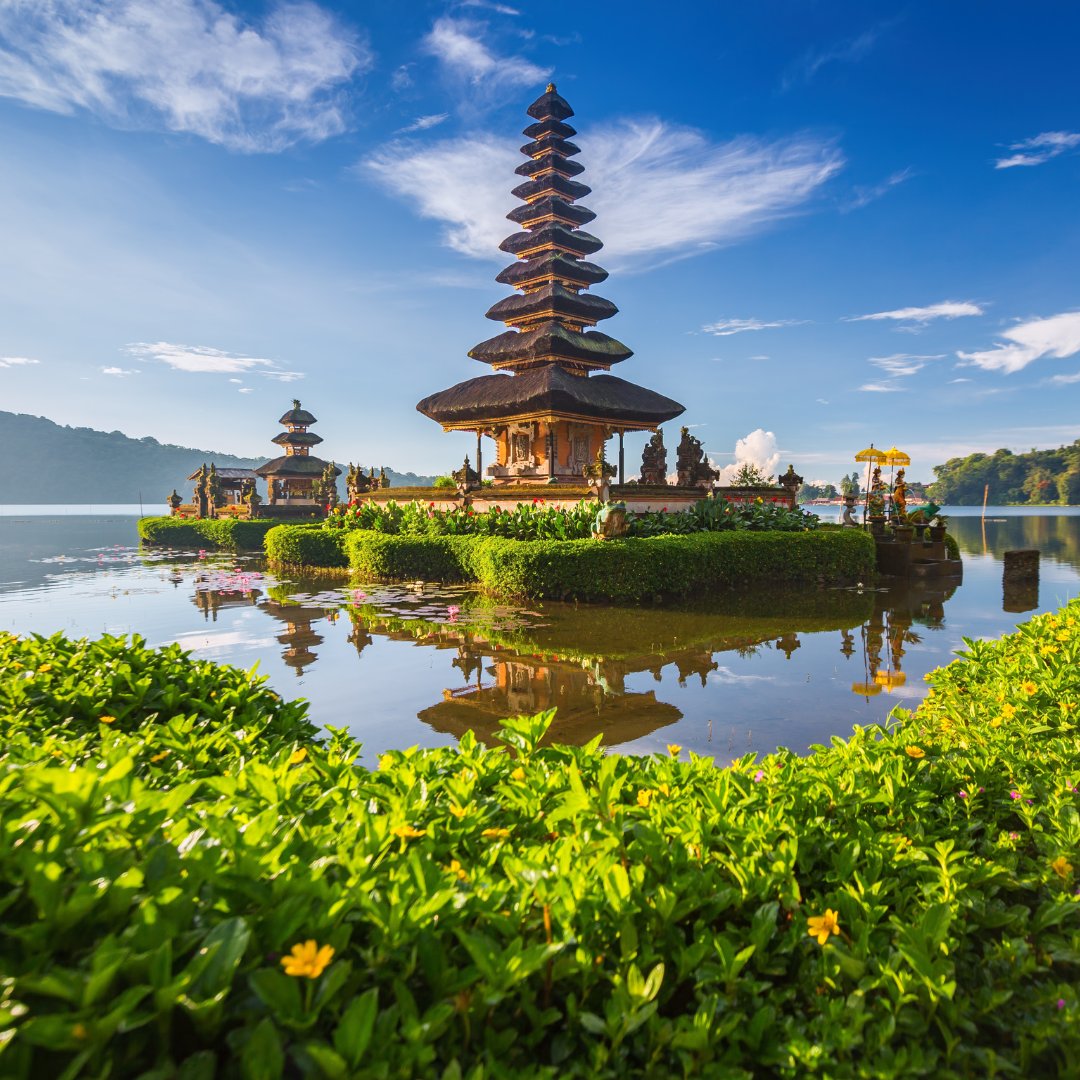 SunloungerTG's tweet photo. 🎄 Spend Christmas &amp; New Year in BALI  🎄
🇮🇩  23 Nights from JUST £1779pp  🇮🇩
😲  ONLY £150pp Deposit  😲

Based on 2 adults sharing, departing 16th December 2024 from London Heathrow. Prices are live and subject to change and availability. 

 Get in touch NOW! https://t.co/acTOVE3JCq