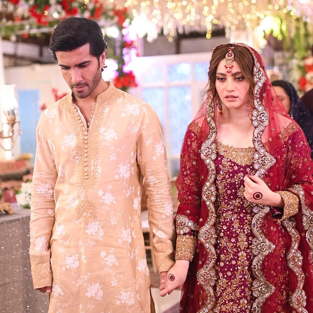 anyways_sanaya's tweet photo. So beautiful, so elegant just looking like a wow๐โฅ๏ธ
Cutie's Fareem / Neelroze ๐ฅฐ๐ค
#Khumar #NeelamMuneer #FerozeKhan #Fareem https://t.co/NDQQKVbgdJ