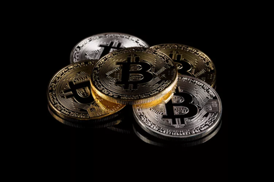 LorneDubros's tweet photo. The Securities and Exchange Commission (SEC) is expected to approve the first spot bitcoin exchange-traded fund (ETF). https://t.co/Aa0hYHbHop https://t.co/iaHaQXIK1Z