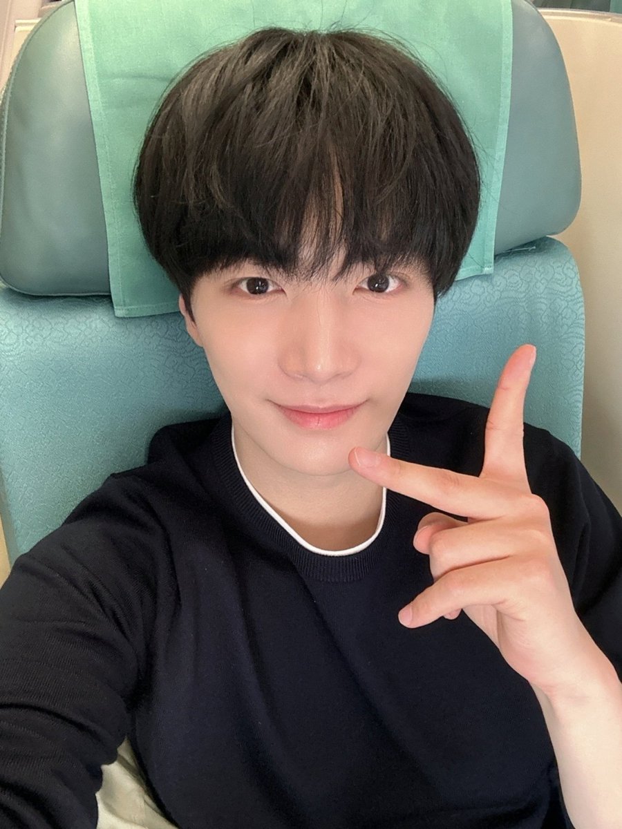 [#NOTICE]
Sparkling Eternity：KIM JONGHYEON 2024 FAN CONCERT in Taipei 

&amp;U와 종현이가 만나기까지 D-1💙 

대만에 도착한 종현이 등장💛 

#KimJonghyeon #김종현
#Sparkling_Eternity