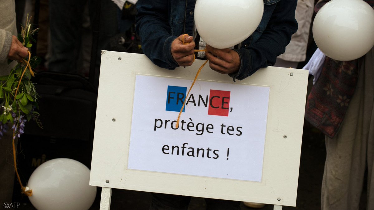 #France: UN experts call on France to take urgent measures to protect children from sexual abuse within families. Experts emphasise the need to address discrimination & violence faced by mothers who try to protect their children from sexual predation. ow.ly/bXoH50QssZw