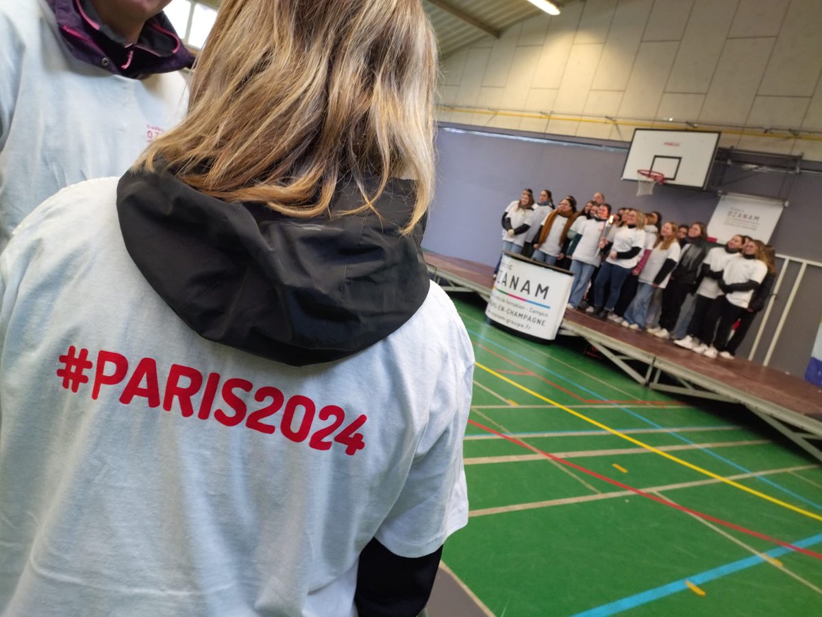 🔥#paris2024 La flamme académique aura illuminée les établissements de notre réseau UGSEL pendant plusieurs semaines. 👍Merci à l'<a href="/AcReims/">Académie de Reims</a> d'avoir permis aux enfants de rêver aux jeux olympiques.  <a href="/BlanchardRaphaL/">Raphaël Blanchard</a> <a href="/RaphLeclerc/">Raphaël Leclerc 🌟</a> <a href="/pepanier/">GODIN PANIER Pierre-Emmanuel</a> <a href="/lpetrynka/">Laurent Petrynka</a> <a href="/ParisDidier4/">Paris Didier</a> <a href="/jeanmarcserfaty/">Jean Marc SERFATY</a>