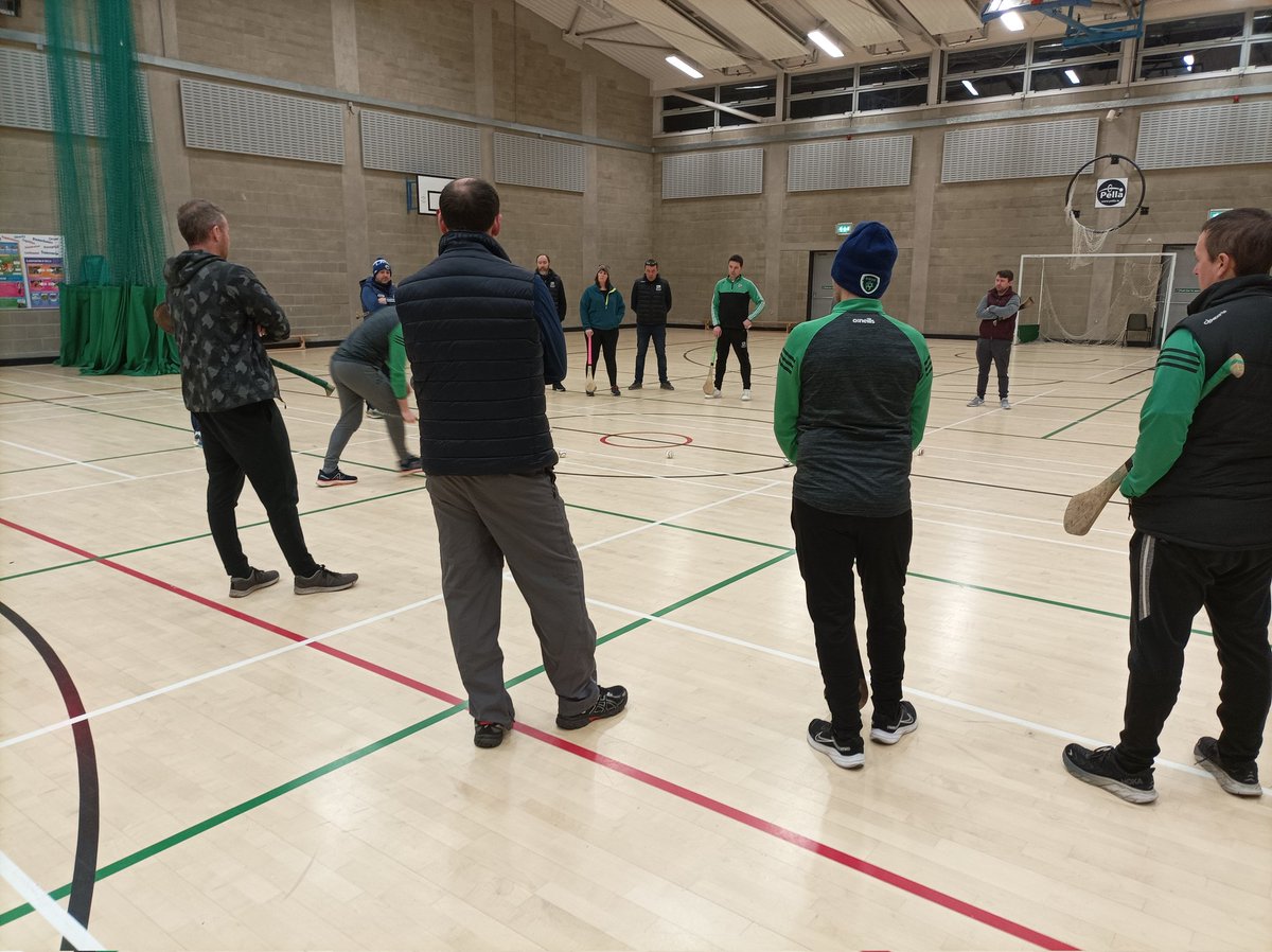Great evening Thursday thanks to Noel, Pat, and Paul for going through the basic skills of hurling and football for mentors of <a href="/PortlaoiseGAA/">Portlaoise GAA</a>  great turnout from the club which is brilliant to see. @GamesLaois <a href="/Laoisgaels/">Laois Gaels</a>