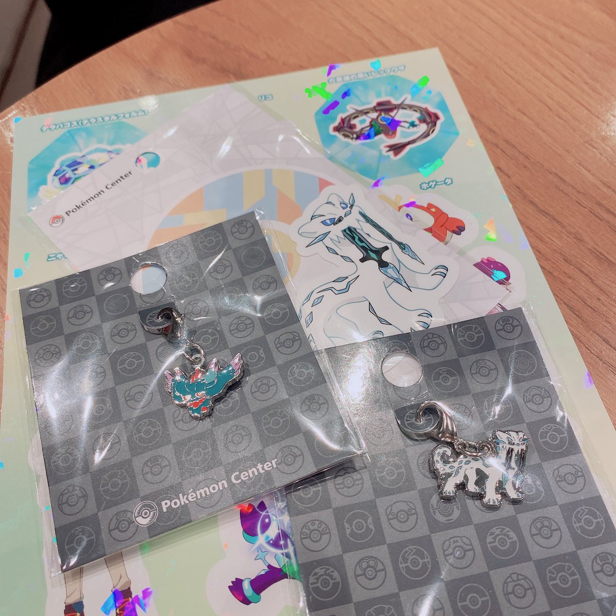 maplerikarika's tweet photo. ポケモン人生で初めてプレイしたんだけど、ポケセンが楽しくなった
ハバタクカミ付けます https://t.co/0z28cVQ1cm
